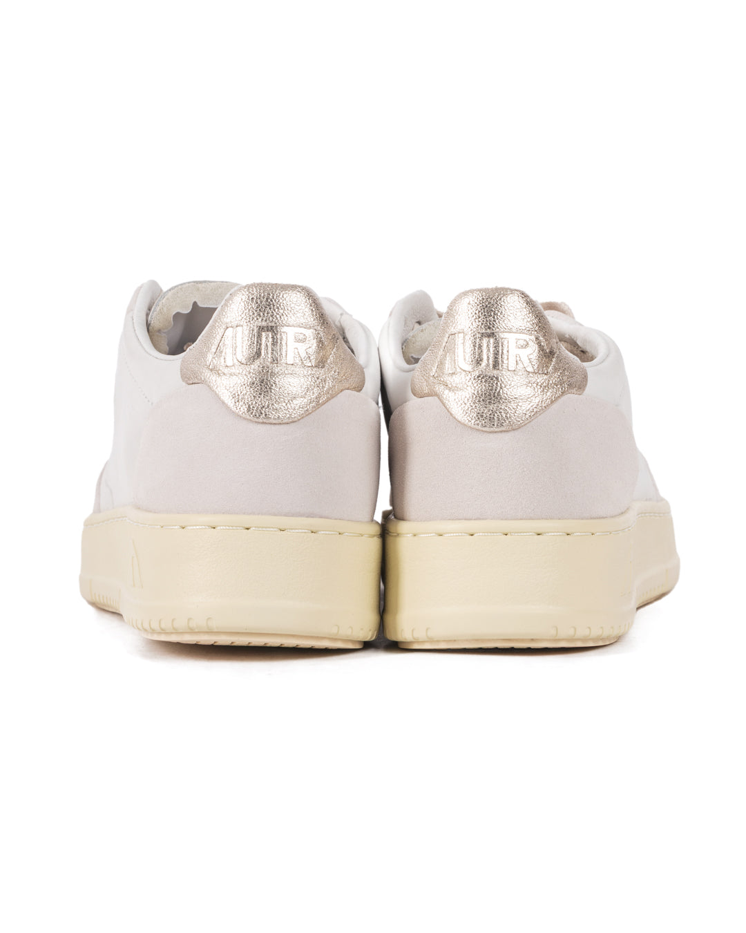 Medalist Low Nab Suede