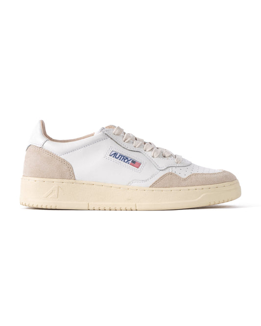 Medalist Low Leather Suede