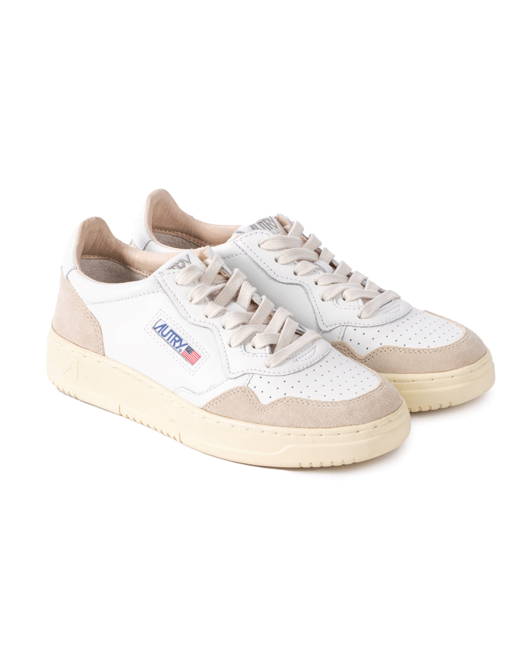 Medalist Low Leather Suede