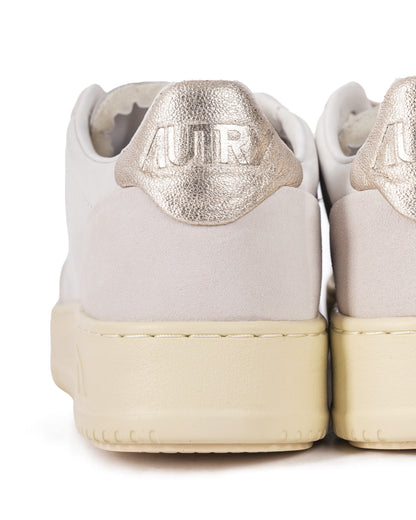 Medalist Low Nab Suede