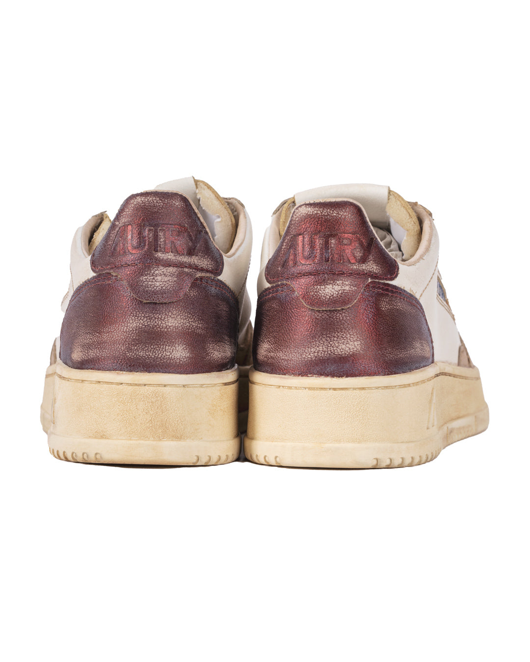 Medalist Super Vintage Low Metal Leather
