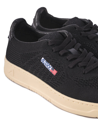 Medalist Easeknit Low Knit Leather
